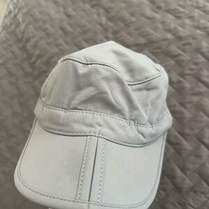 Sunday Afternoons packable gray hat